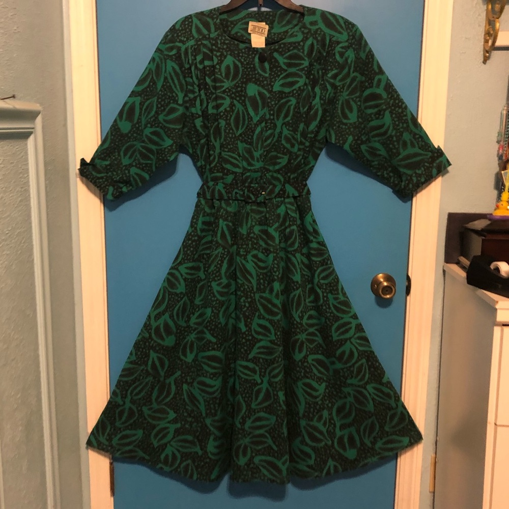J. B. Too Vintage Green Patterned Dress